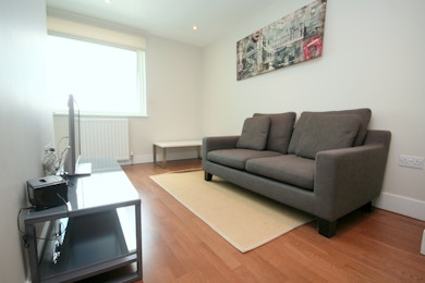 Fantastic Property Available to Rent in Aldgate!